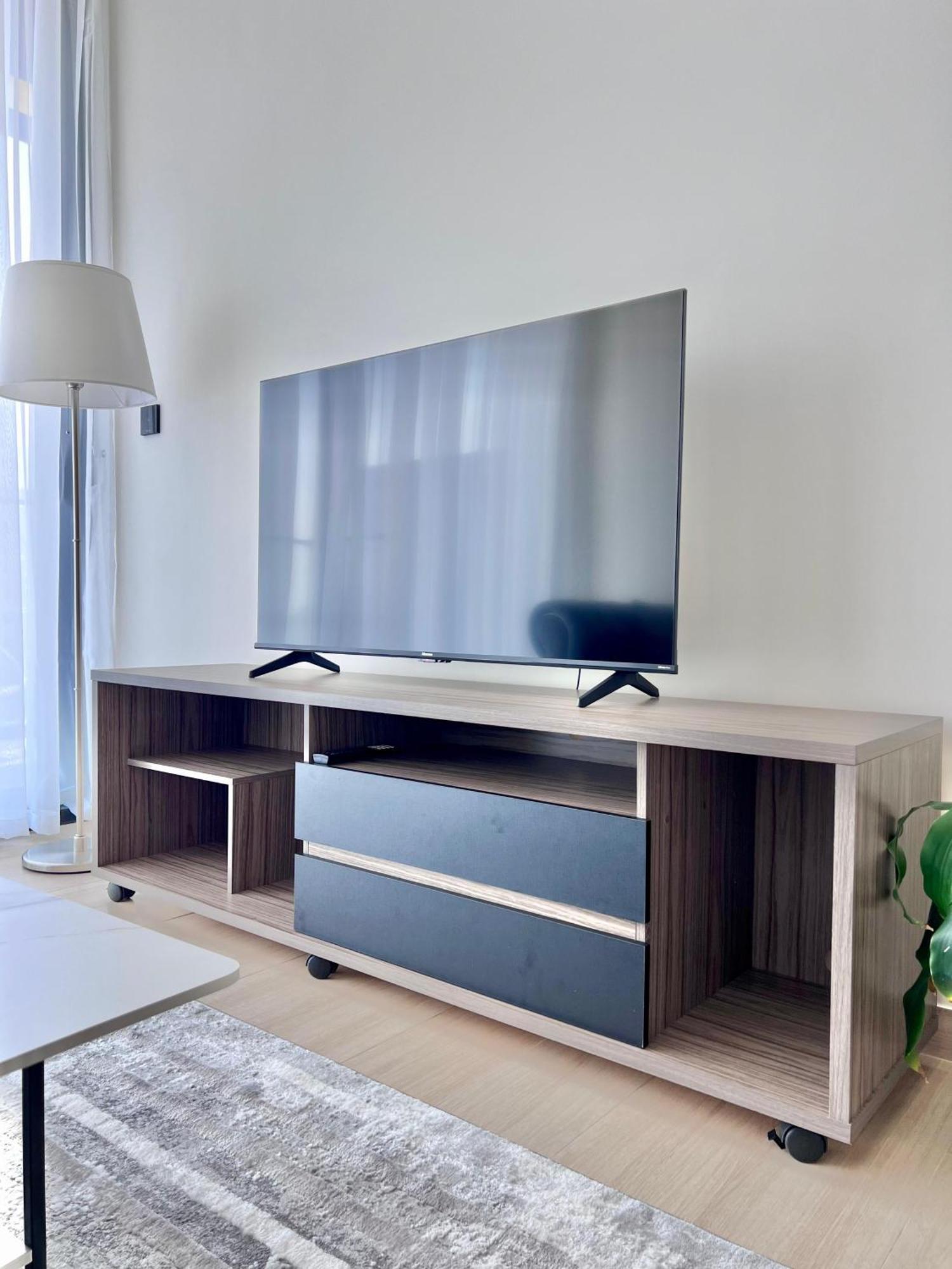 1 Bedroom In Jvc Apartment